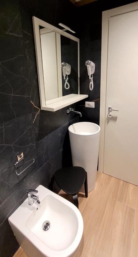 Th Luxury Central Катанія Екстер'єр фото